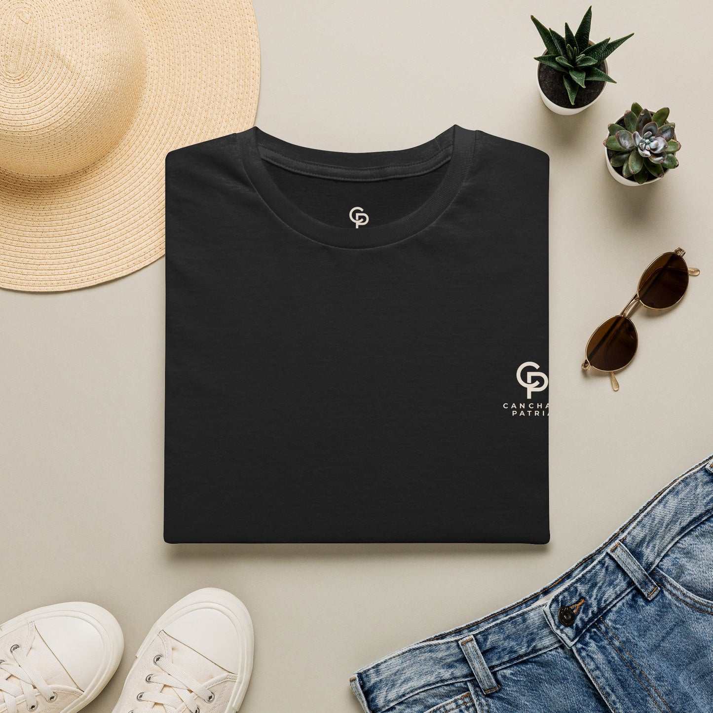 CAMISETA BARRIO.NO NECESITÁBAMOS MÁS. DOS AMIGOS. UN BALÓN. Y TODA LA TARDE.