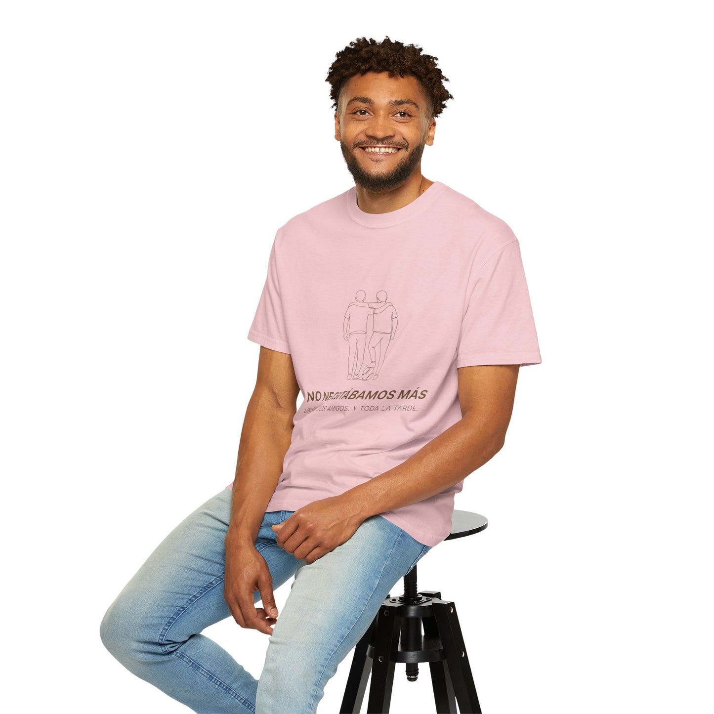 CAMISETA BARRIO. NO NECESITÁBAMOS MÁS. UN BALÓN. DOS AMIGOS. Y TODA UNA TARDE.