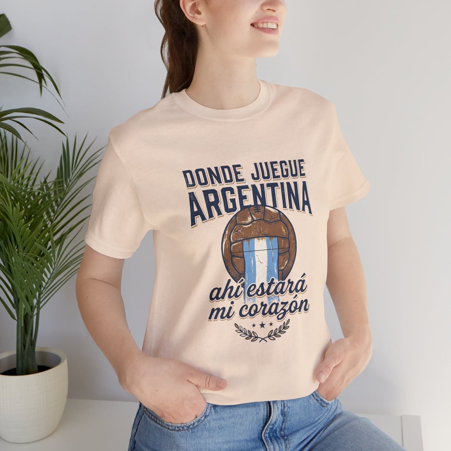 Camiseta "Donde juegue Argentina, ahí estará mi corazón"