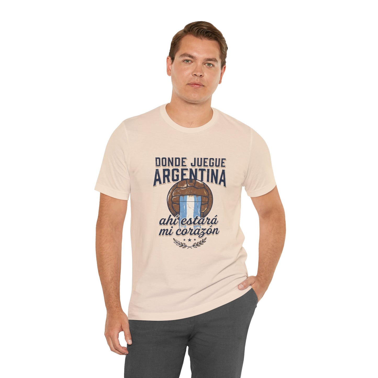 Camiseta "Donde juegue Argentina, ahí estará mi corazón"