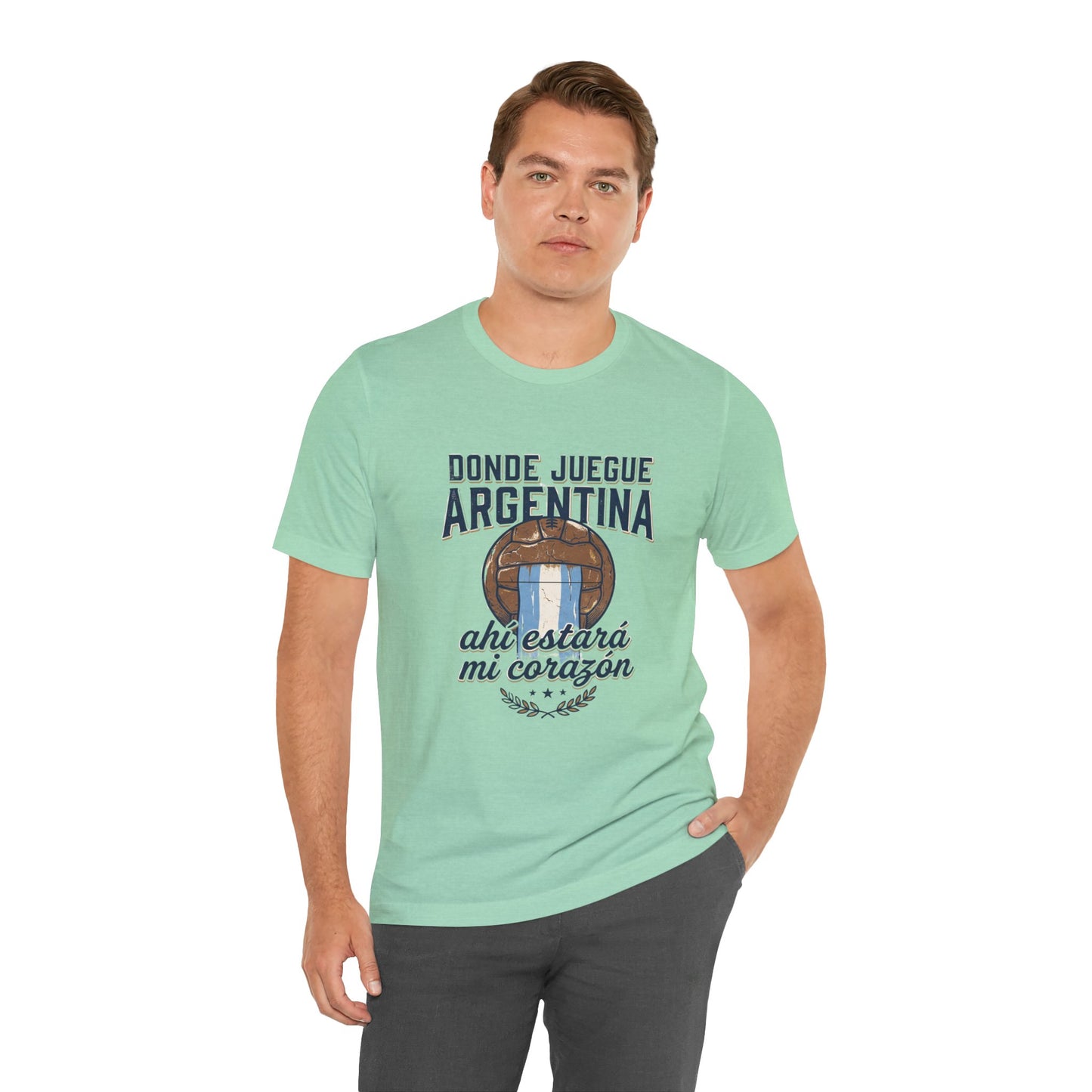Camiseta "Donde juegue Argentina, ahí estará mi corazón"