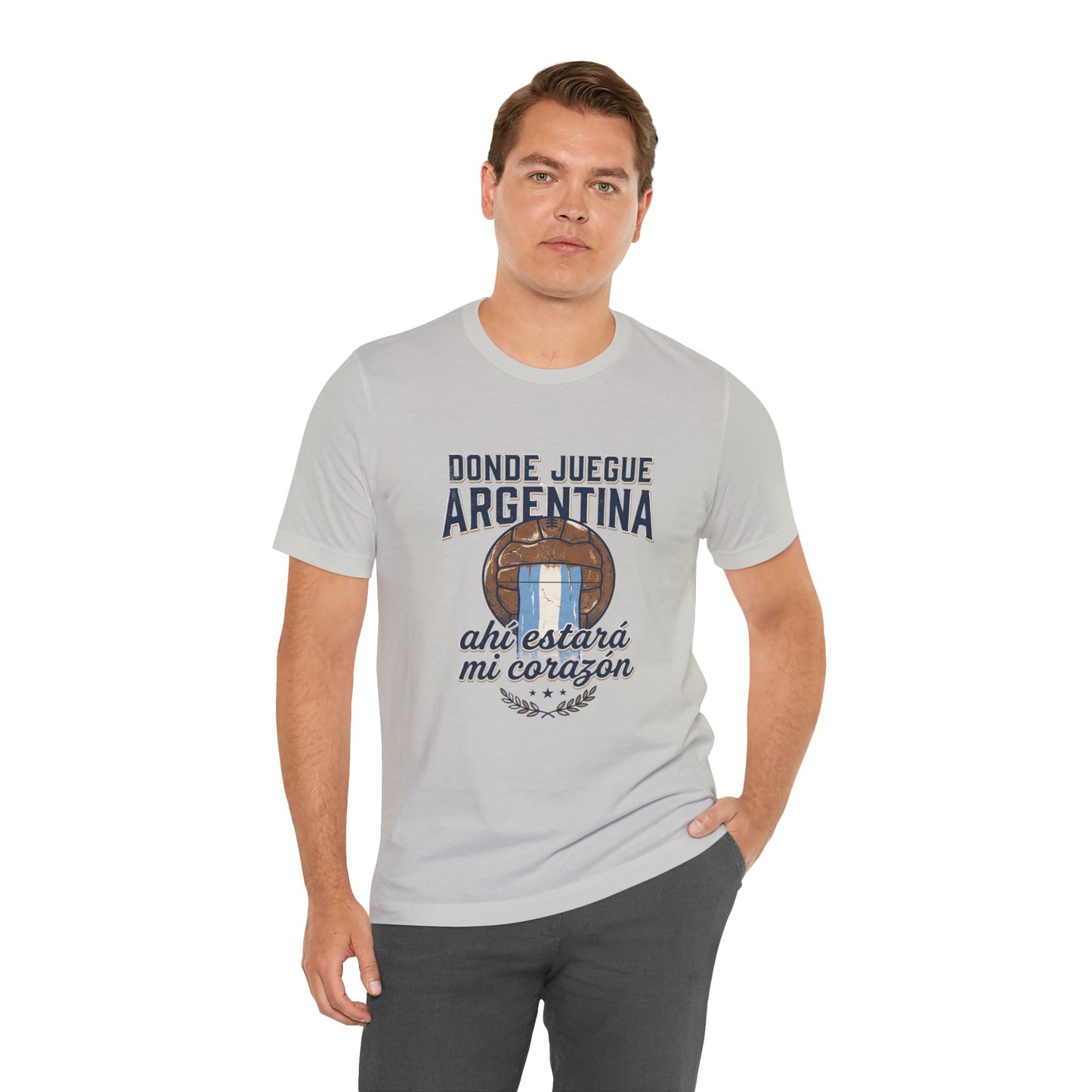 Camiseta "Donde juegue Argentina, ahí estará mi corazón"