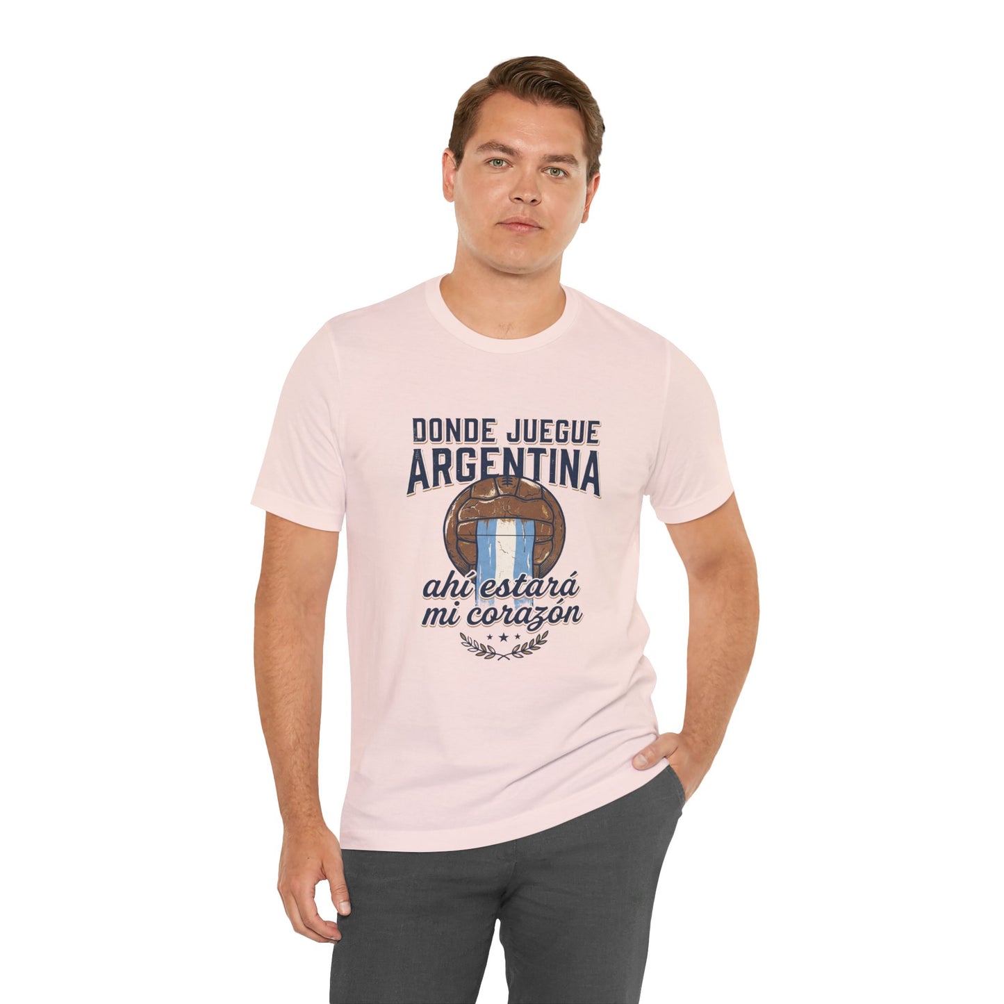 Camiseta "Donde juegue Argentina, ahí estará mi corazón"