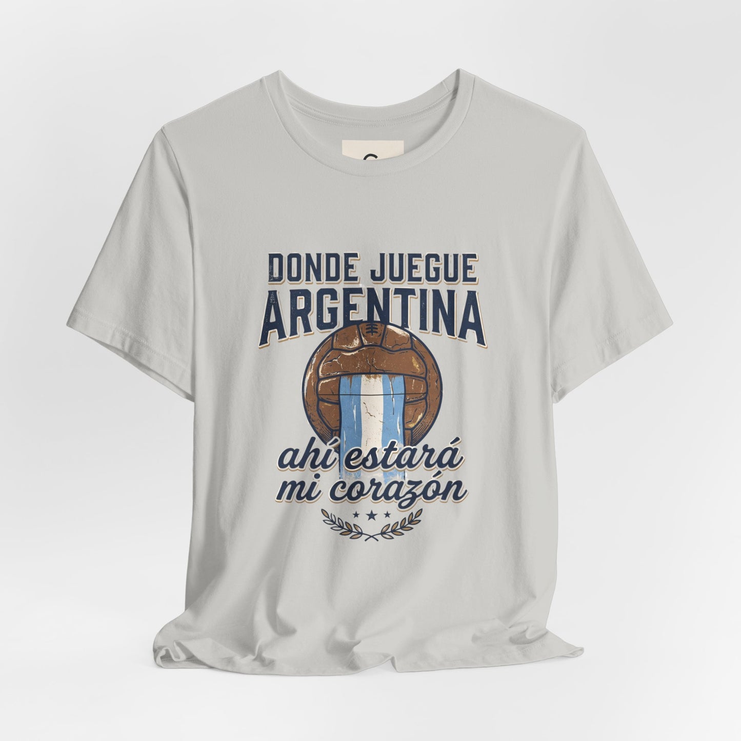 Camiseta "Donde juegue Argentina, ahí estará mi corazón"